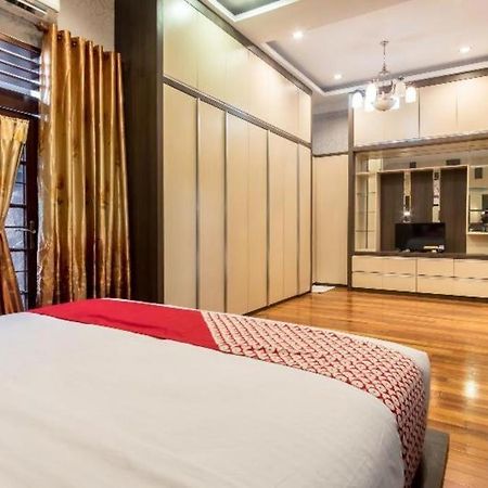 Oyo 619 Naufal Guest House Syariah Medan Extérieur photo