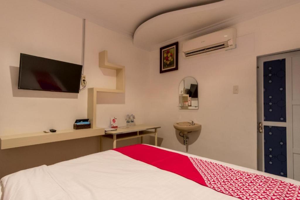 Oyo 619 Naufal Guest House Syariah Medan Extérieur photo