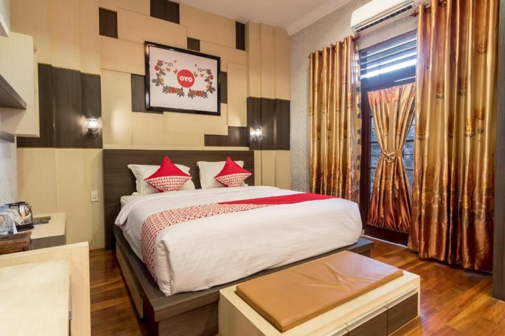 Oyo 619 Naufal Guest House Syariah Medan Extérieur photo