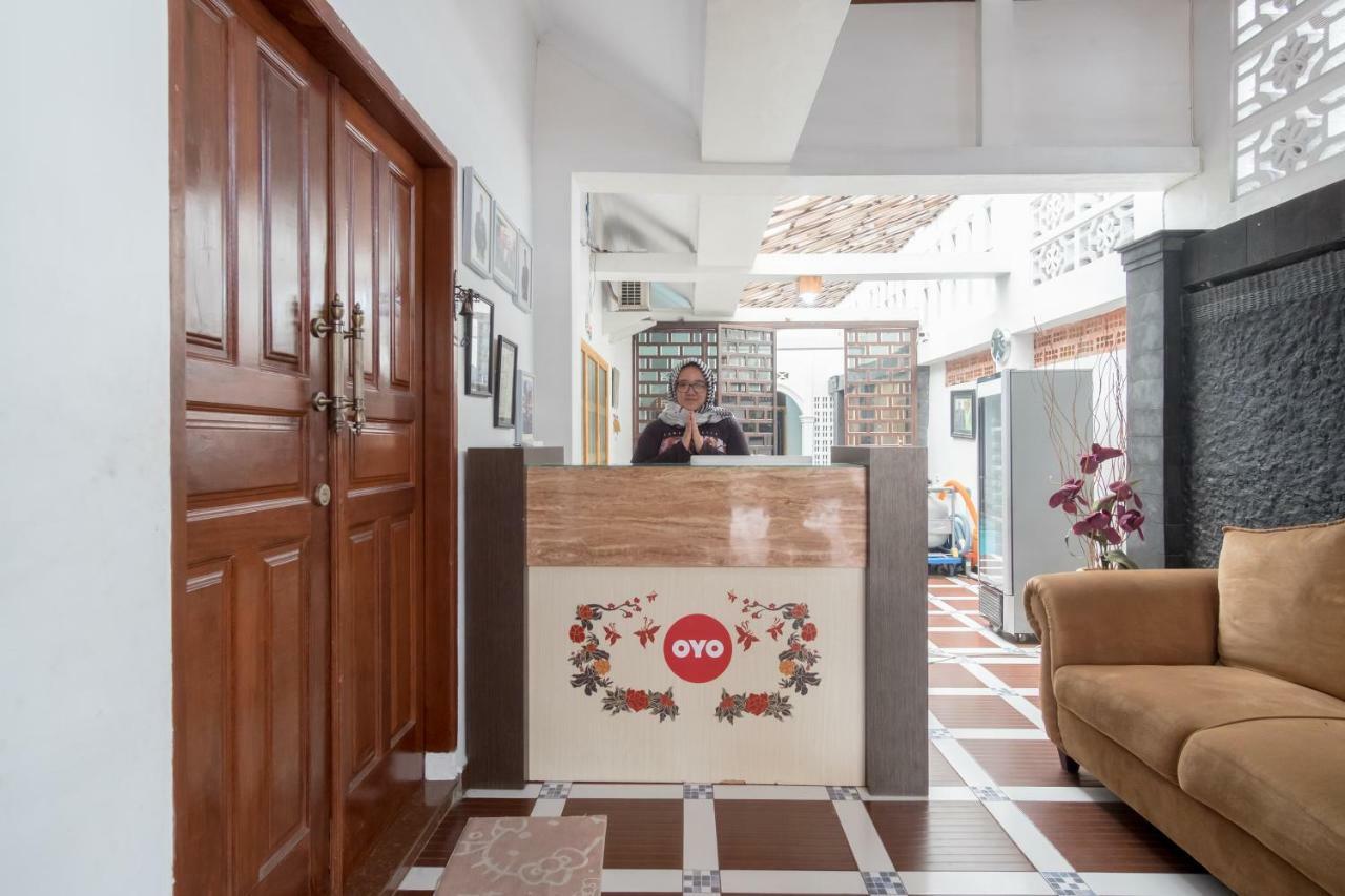 Oyo 619 Naufal Guest House Syariah Medan Extérieur photo