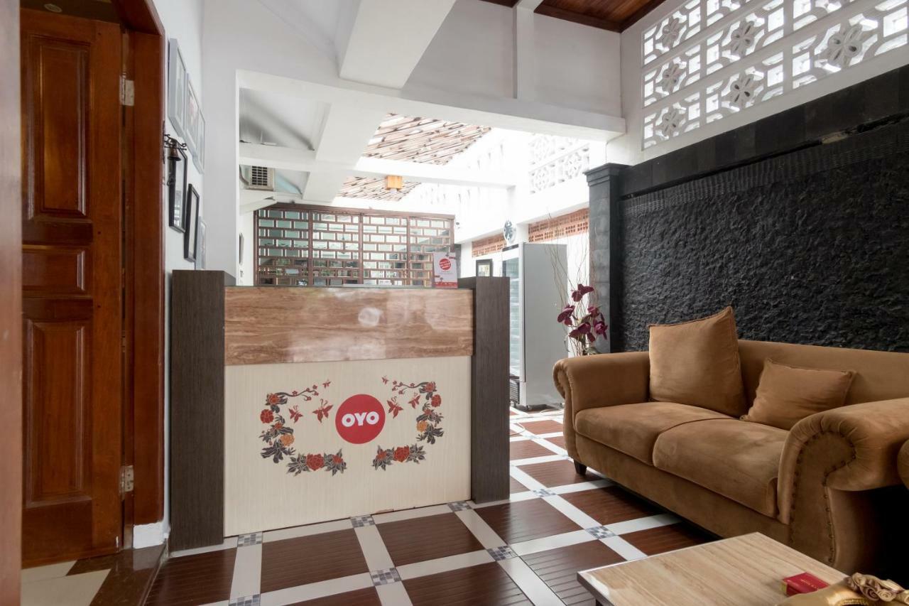 Oyo 619 Naufal Guest House Syariah Medan Extérieur photo
